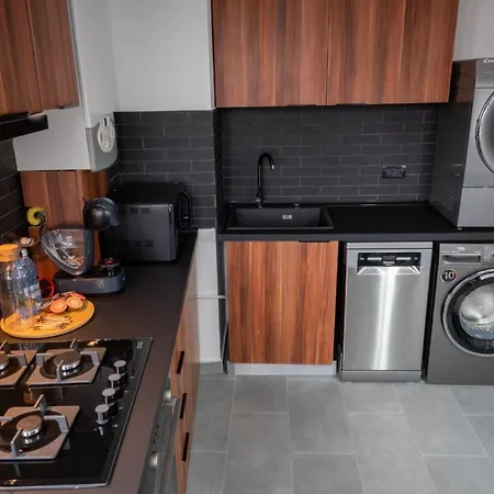 T Apartman Bukarest